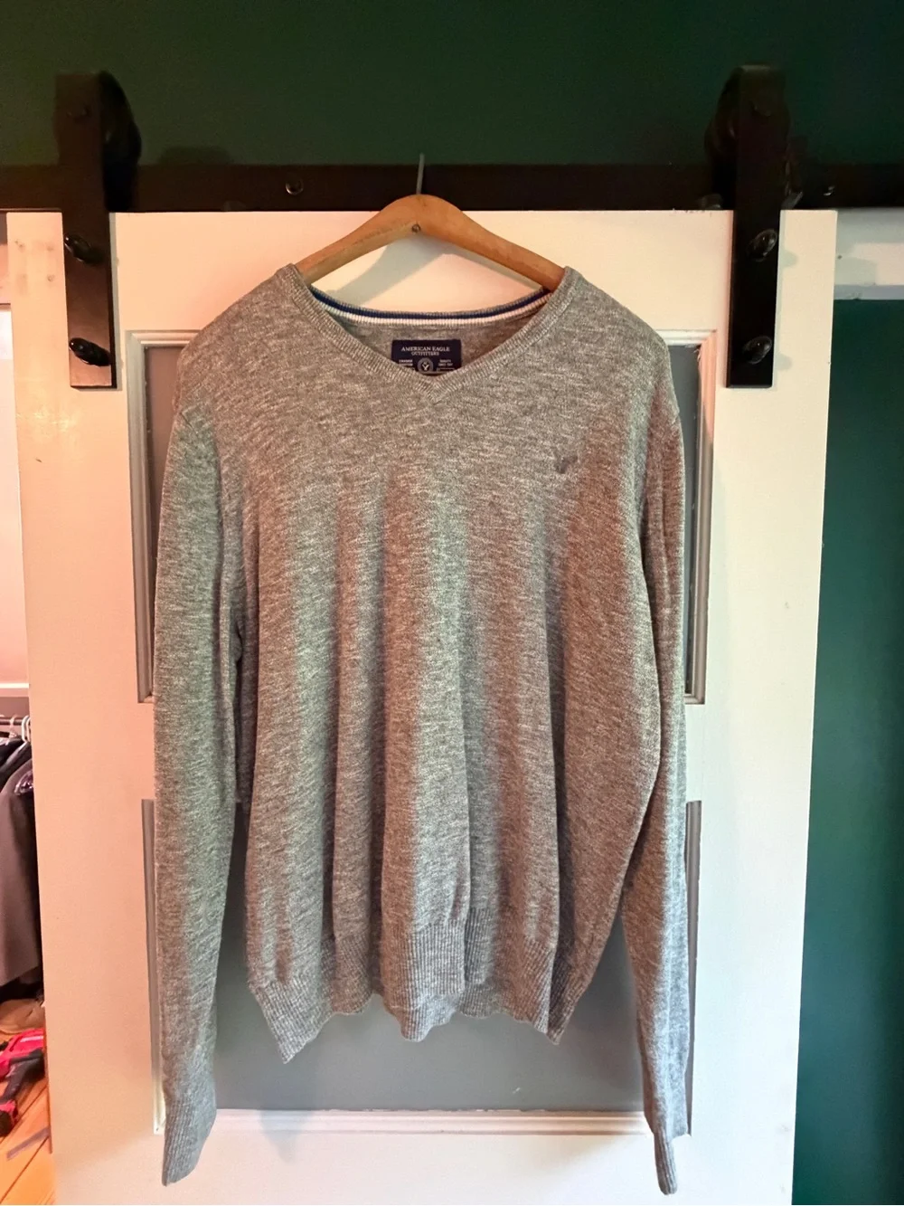 American Eagle Outfitters Men's Heather Gray V-Neck Sweater